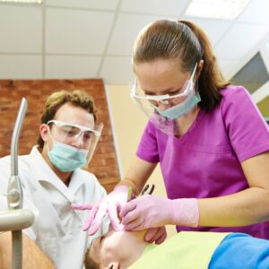 dentist assistant